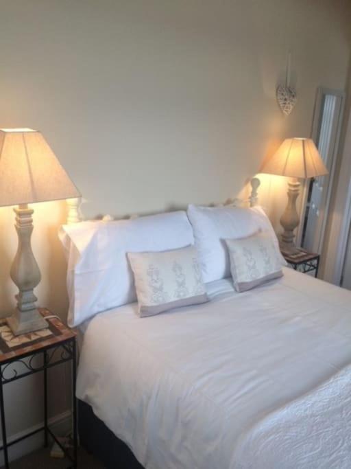 Cotswold Edge Guest Suite With Broadway Hill View Badsey Exteriör bild